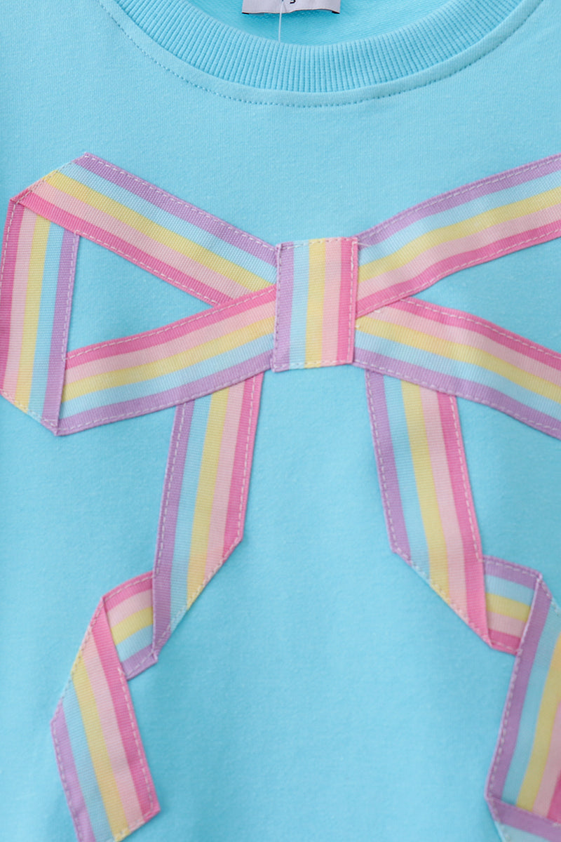 Blue bow hand-sewn mom&me sweatshirt