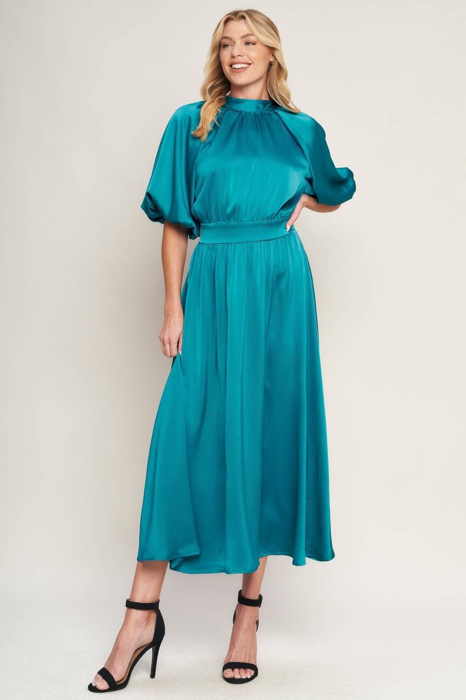 A solid woven midi dress - ID20283
