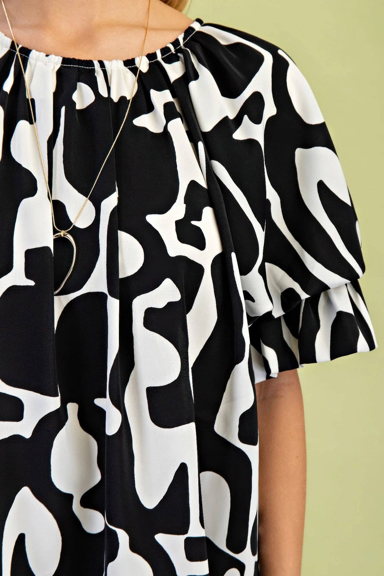 Loose Fit Mini Dress With Gathered Balloon Sleeves