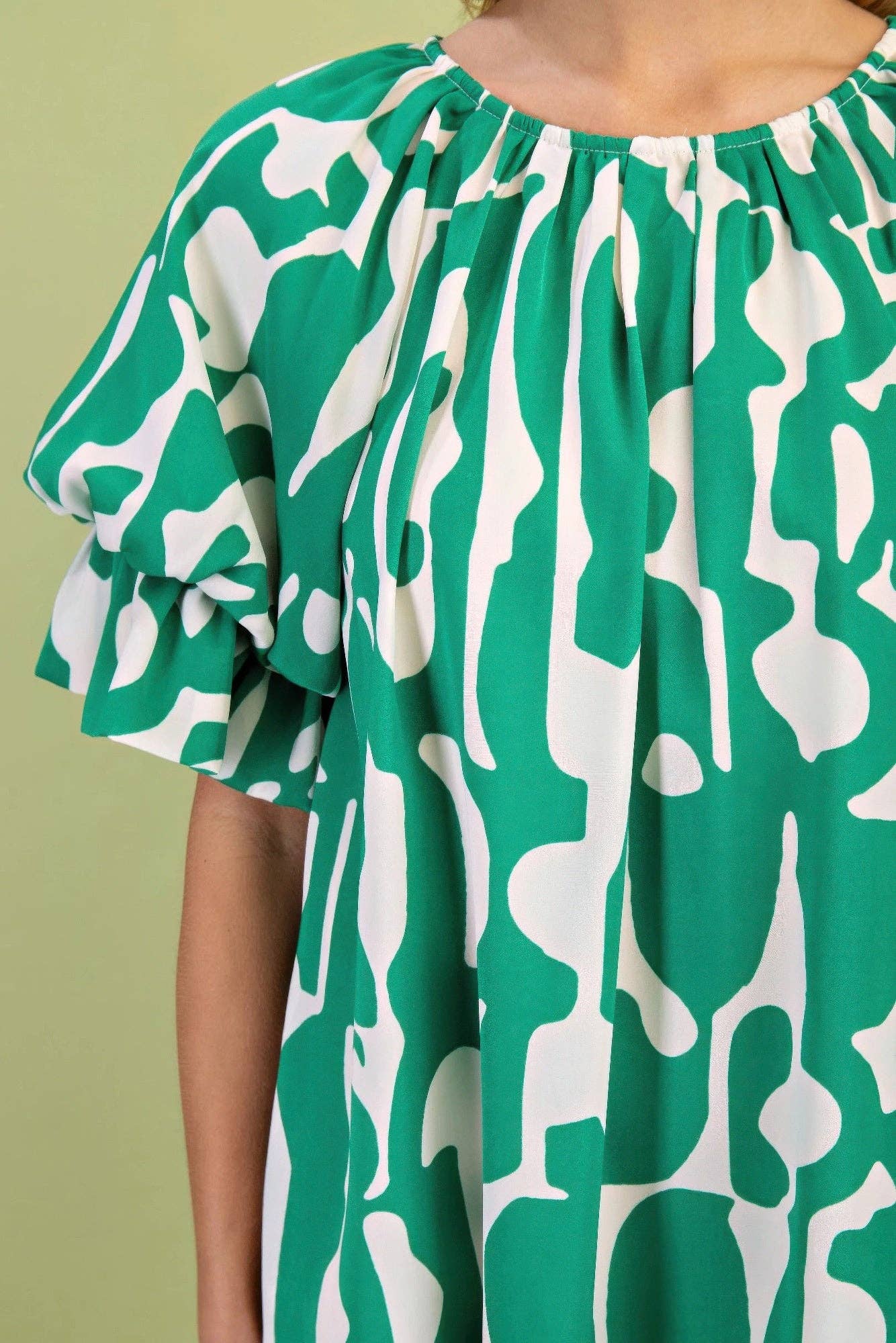 Loose Fit Mini Dress With Gathered Balloon Sleeves