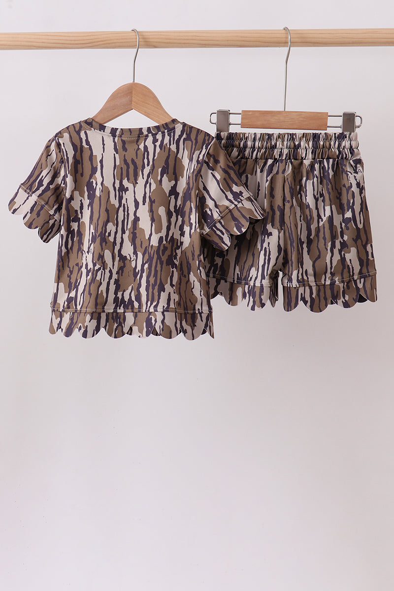 Camouflage scalloped mom&me shorts set