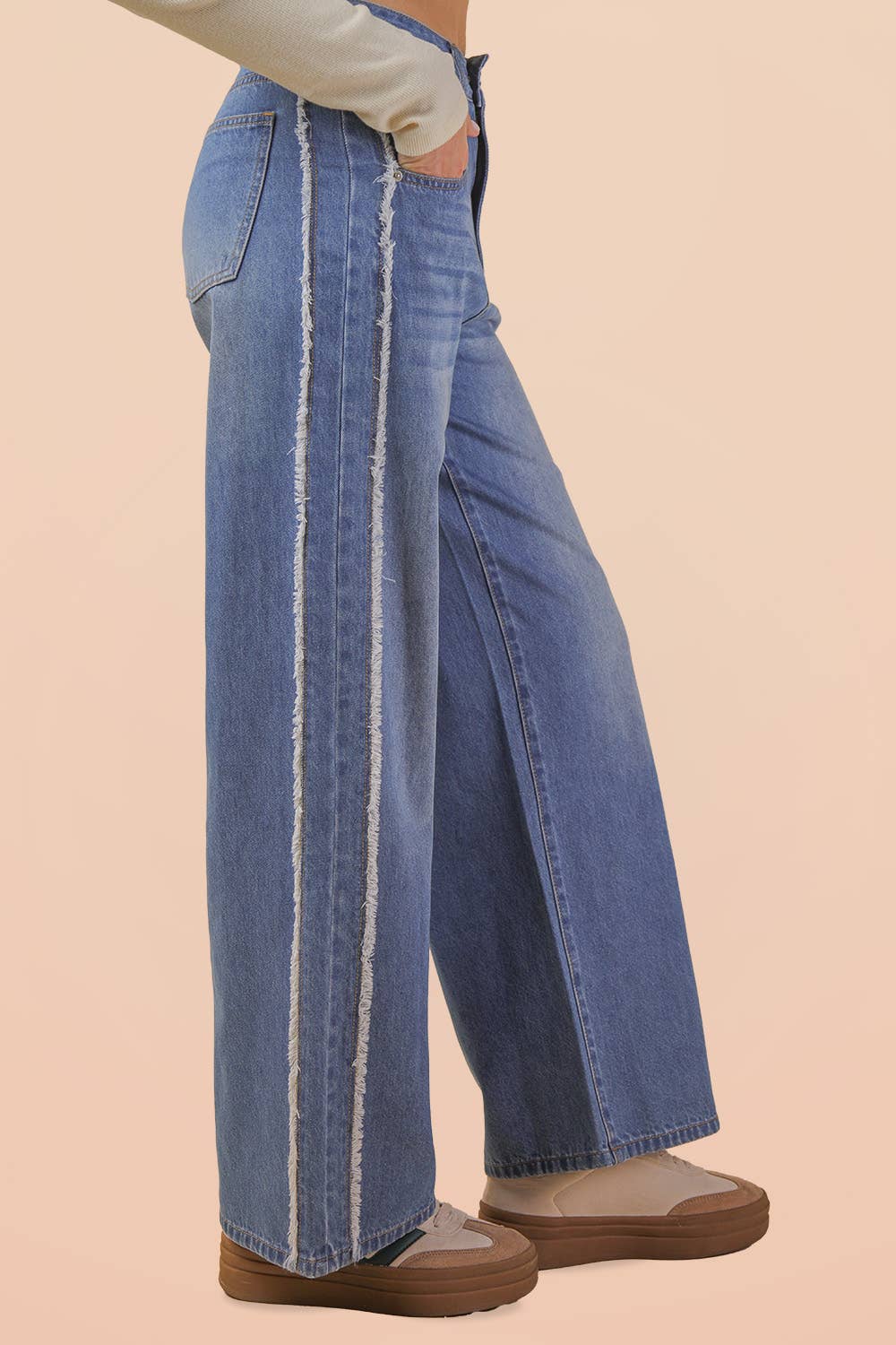 VJP90037-VERY JEAN Frayed Detail Washed Denim Pants