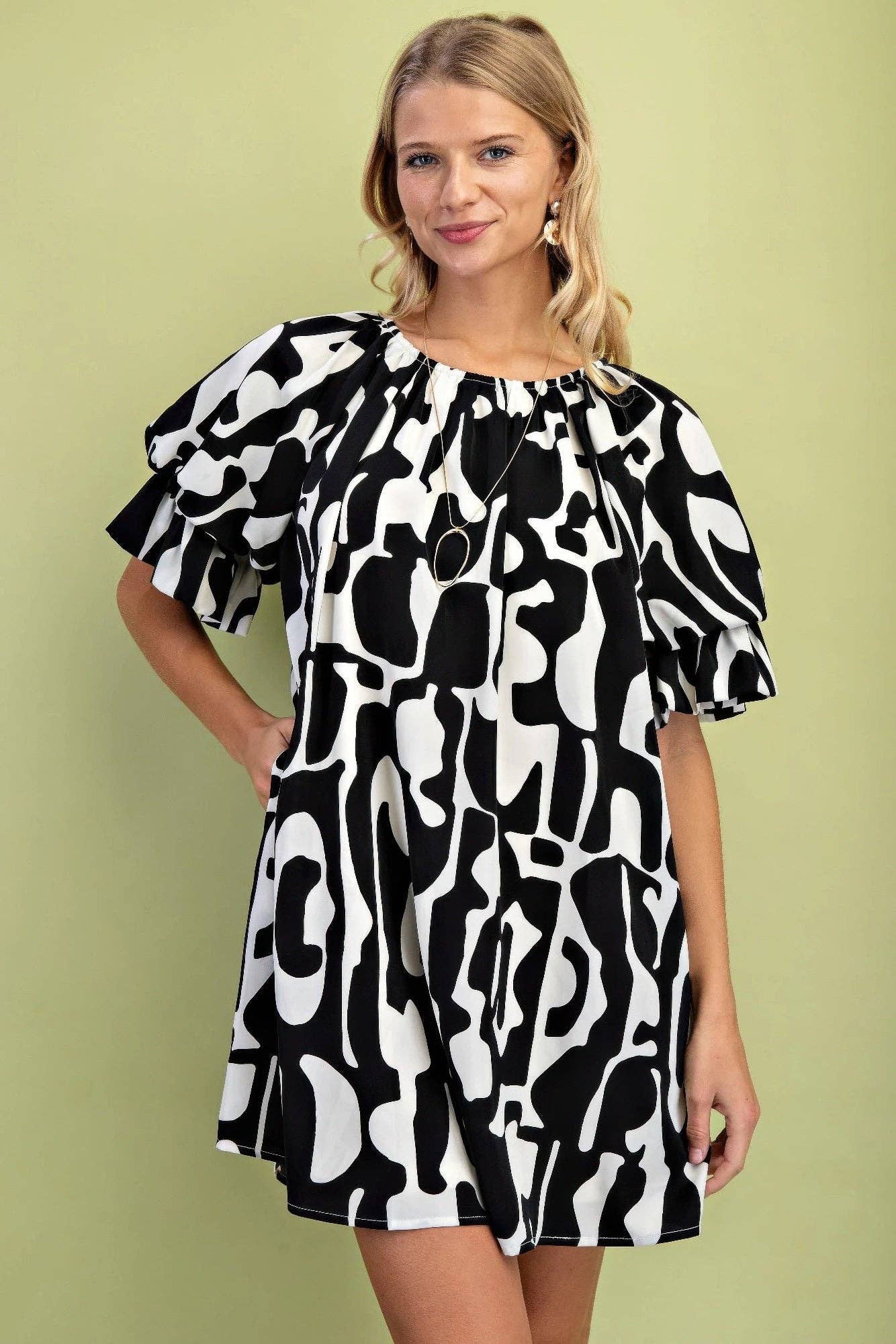 Loose Fit Mini Dress With Gathered Balloon Sleeves