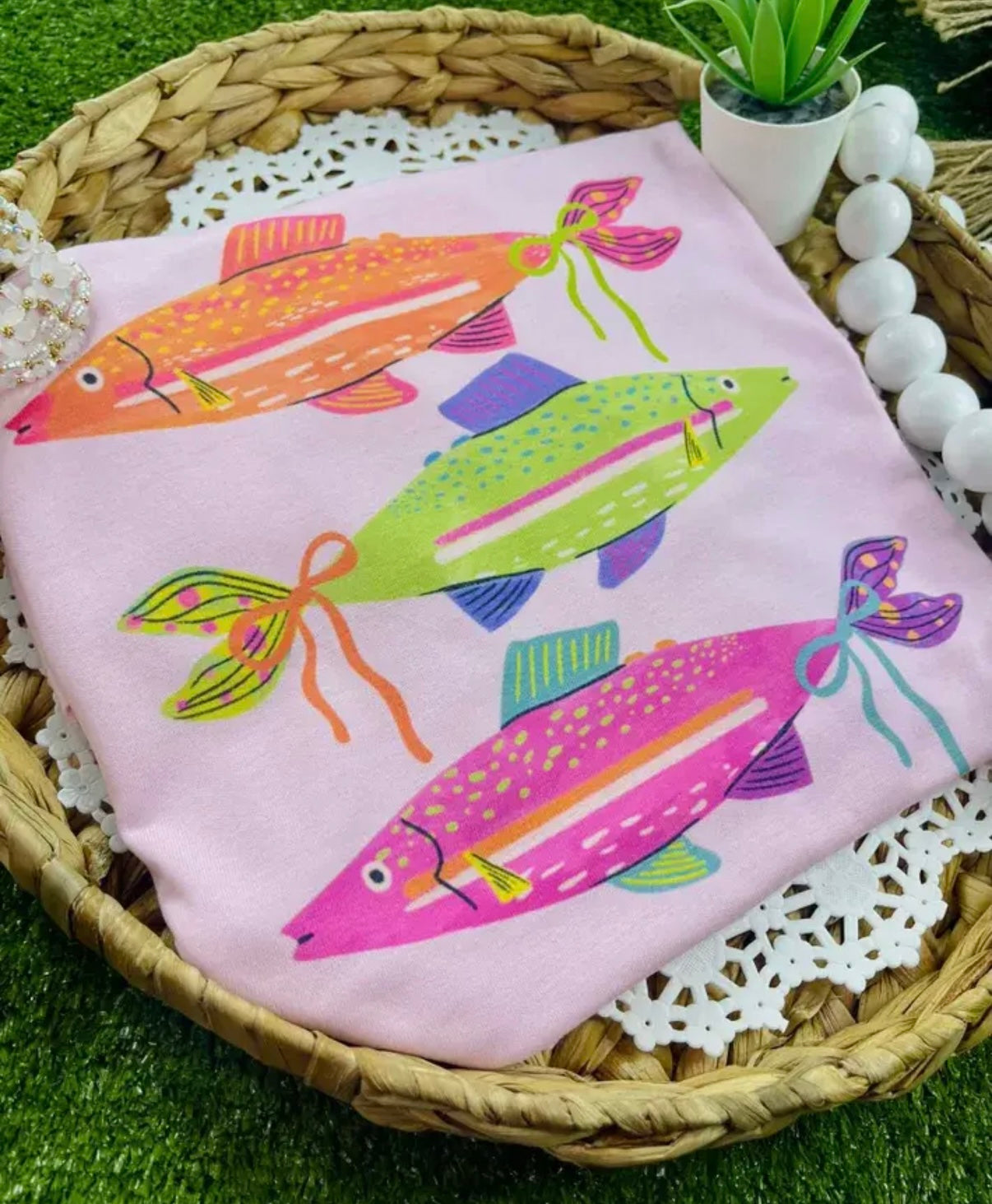 Bows & Fish