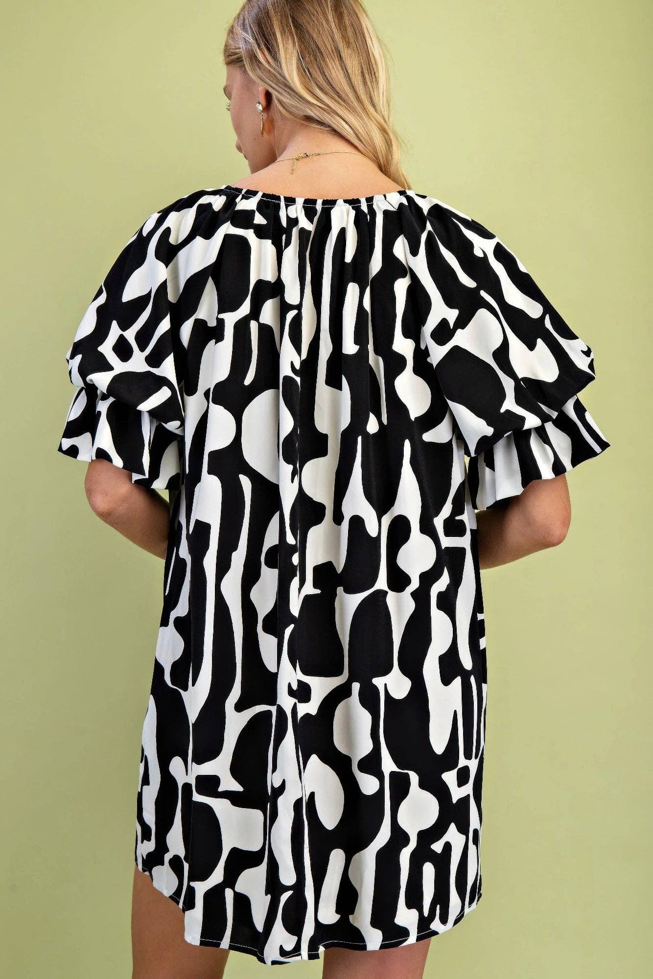 Loose Fit Mini Dress With Gathered Balloon Sleeves