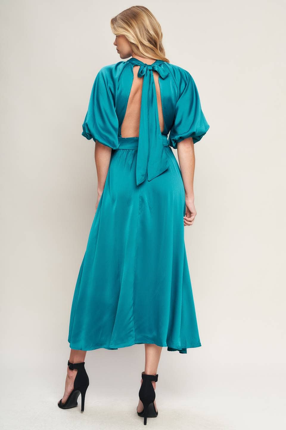 A solid woven midi dress - ID20283