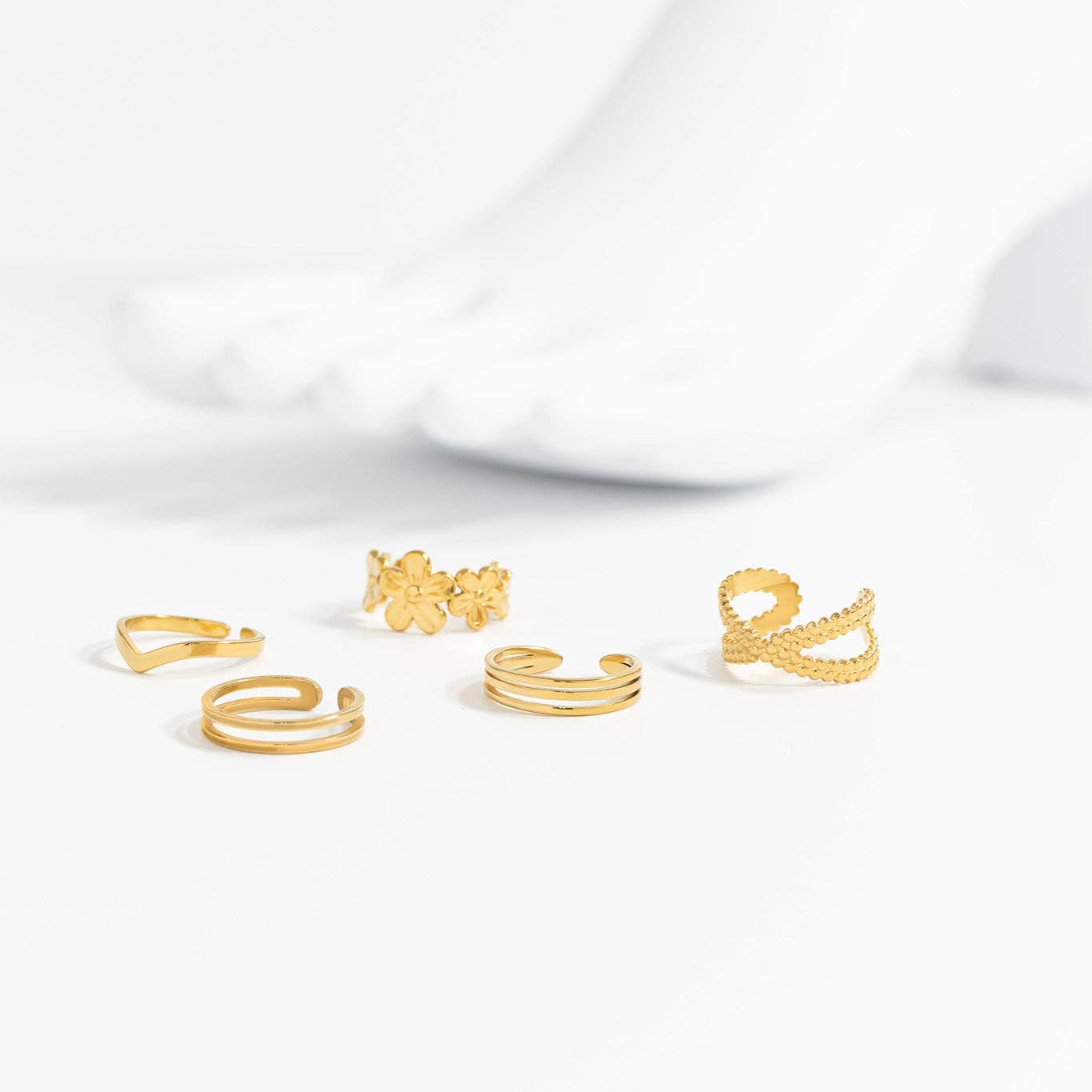 18K Gold PVD Stainless Steel Cross Over Toe Ring